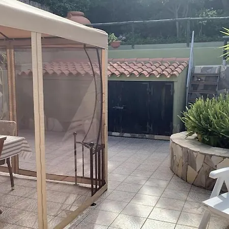 Holiday home Casa Indipendente A Pochi Passi Dal Mare C2 *