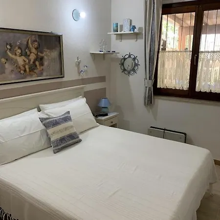 Casa Indipendente A Pochi Passi Dal Mare C2 *