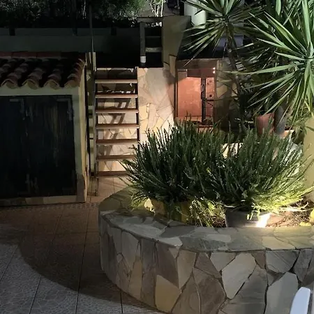 Holiday home Casa Indipendente A Pochi Passi Dal Mare C2 *