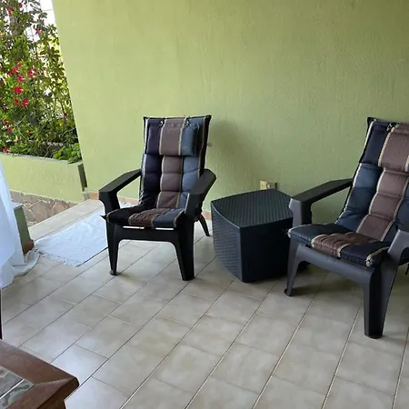 Holiday home Casa Indipendente A Pochi Passi Dal Mare C2 *